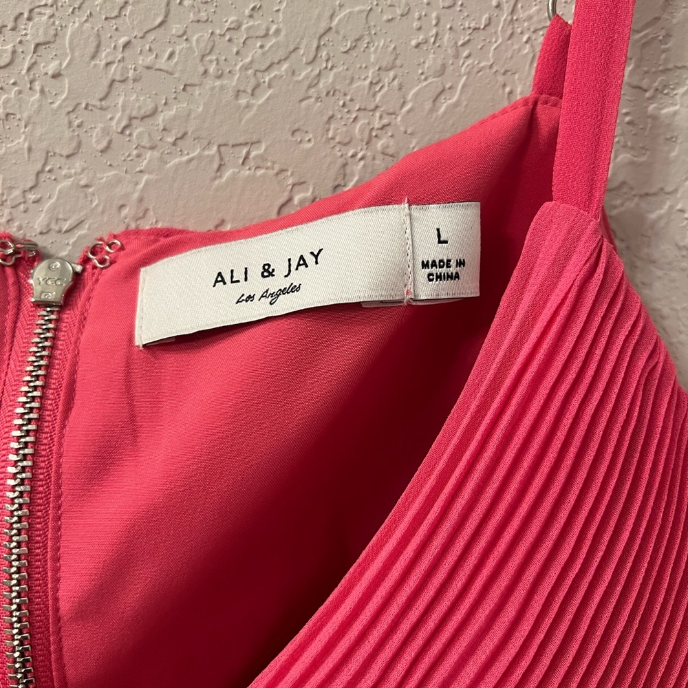 For the gram fuchsia‎ cut out pleated midi - Picture 3 of 6